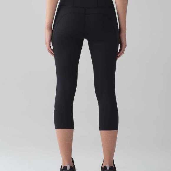 Lululemon Fast & Free Crop II Nulux 19" Black Size 6 - Picture 1 of 8